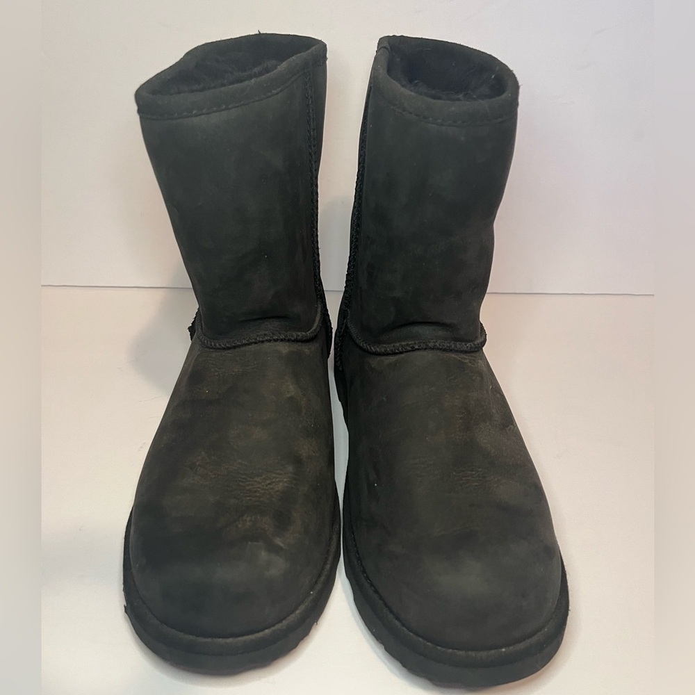 UGG Women's Classic Short II Boot, Black - Picture 11 of 16